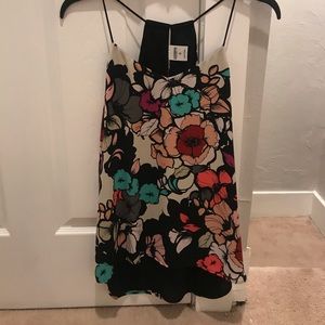 Reversible tank from express - floral/black